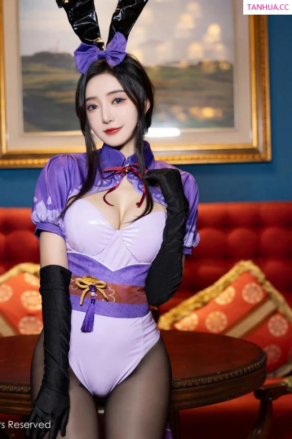 王馨瑶  [XiuRen]高清写真图 2024.05.17 No.8562 王馨瑶yanni 黑丝美腿第2张图片